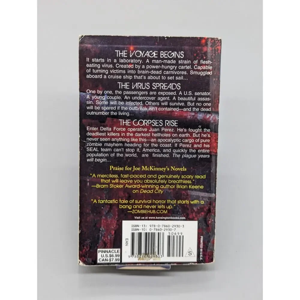 The Savage Dead By Joe McKinney First Printing Paperback Book